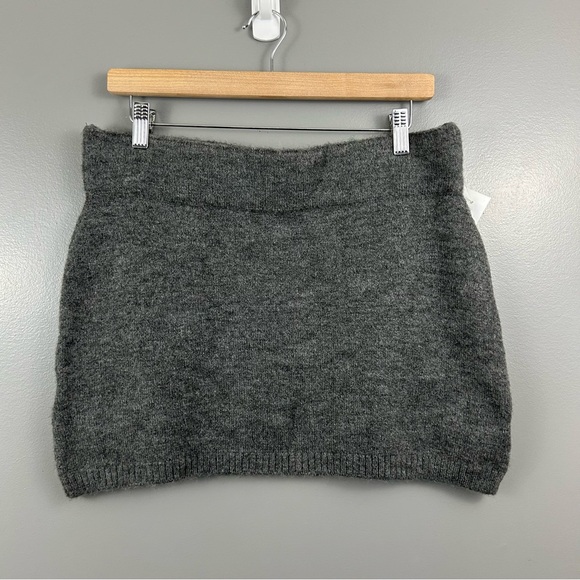 NWT Mango Knitted Mini Skirt Size Large - Picture 2 of 9